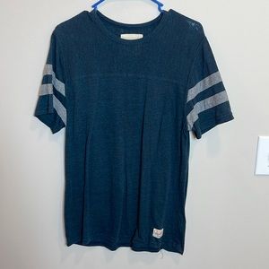 Blue Old Navy “Vintage” T-Shirt Size M